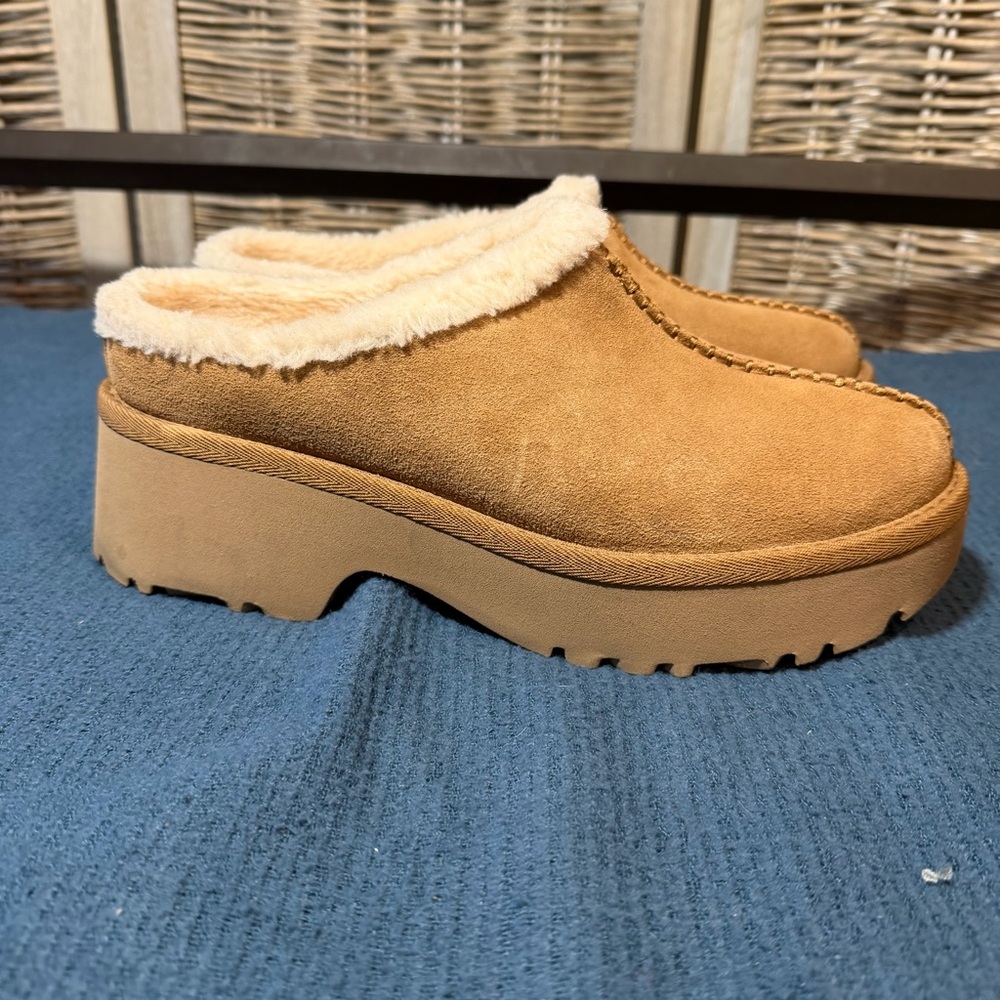 UGG Women's Brown Platform Clogs - image 5